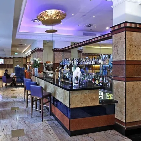Leonardo Royal Hotel London City - Tower Of London 