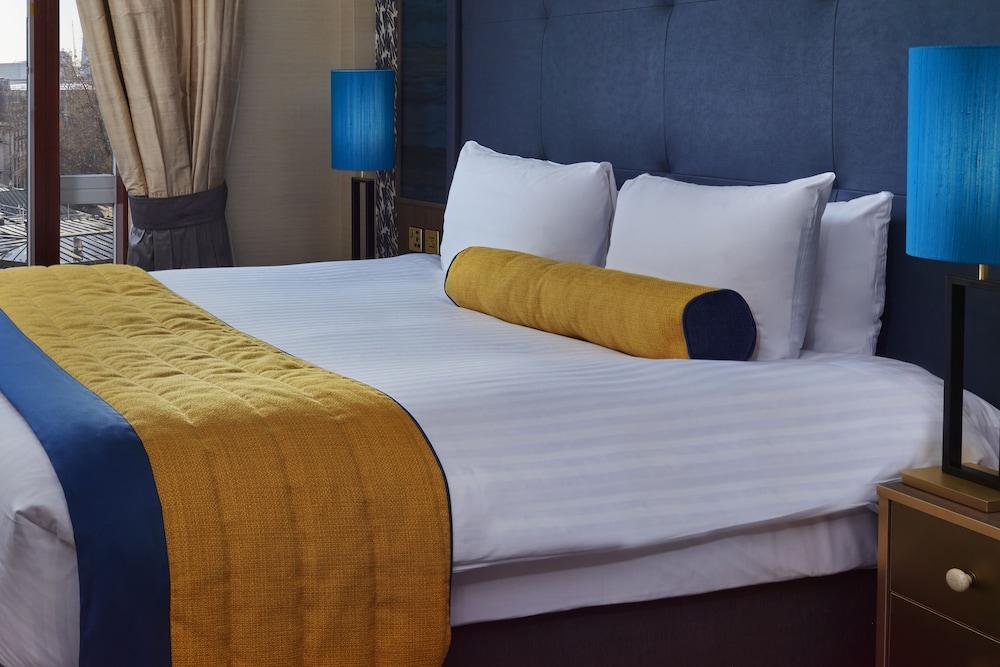 Leonardo Royal City Hotel London